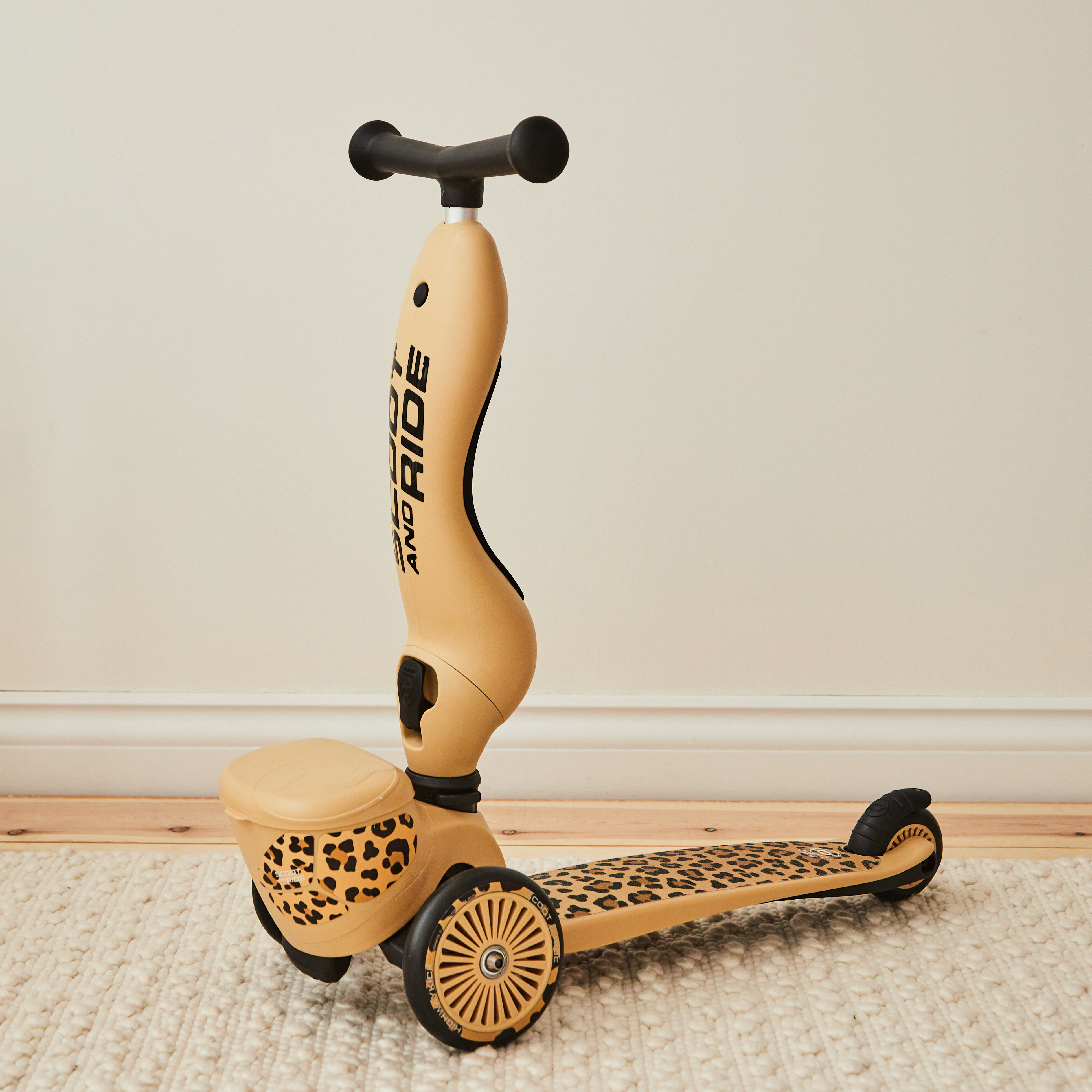 Leopard Scoot and Ride Highway Kick 1 Scooter