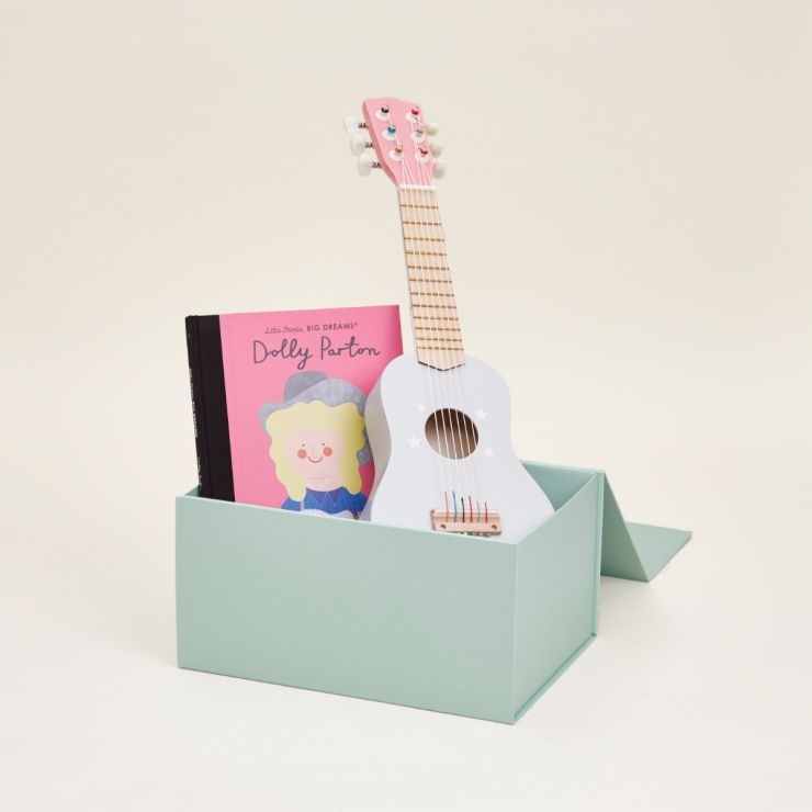 Personalised Dolly Parton Read and Play Gift Set