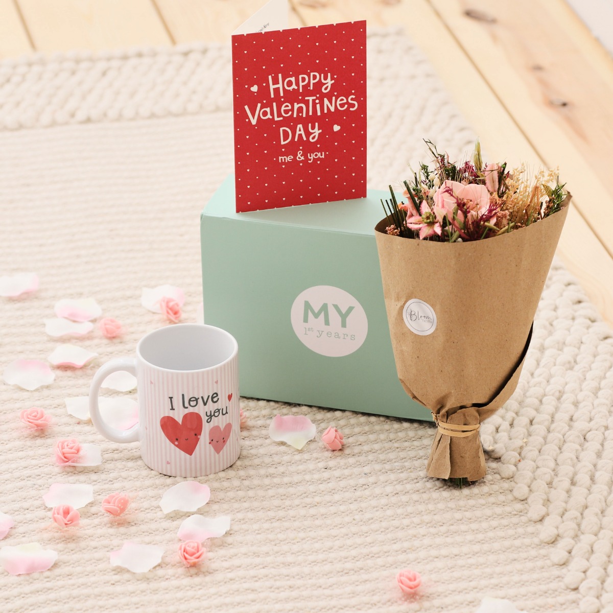 Personalised Dried Flowers Valentine’s Day Gift Bundle