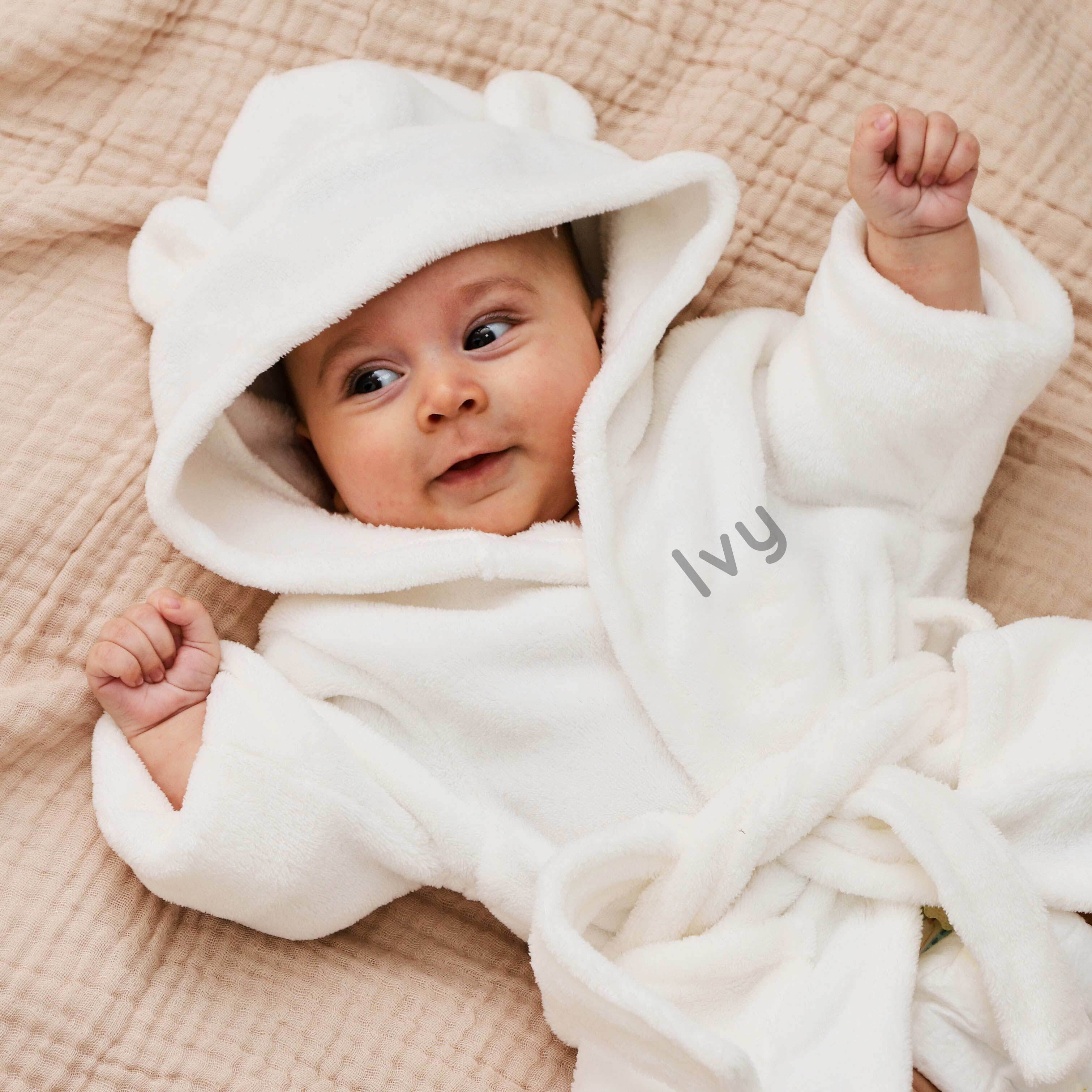 13 Baby Girl names that will never go out of style