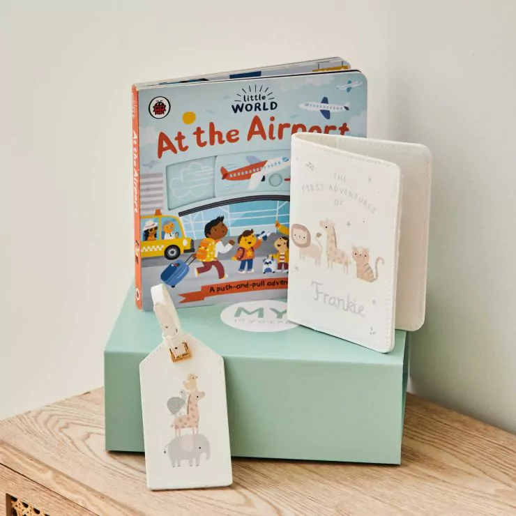 Personalised Airport Read and Travel Gift Set